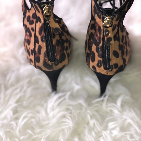Leopard heels - Picture 4 of 8